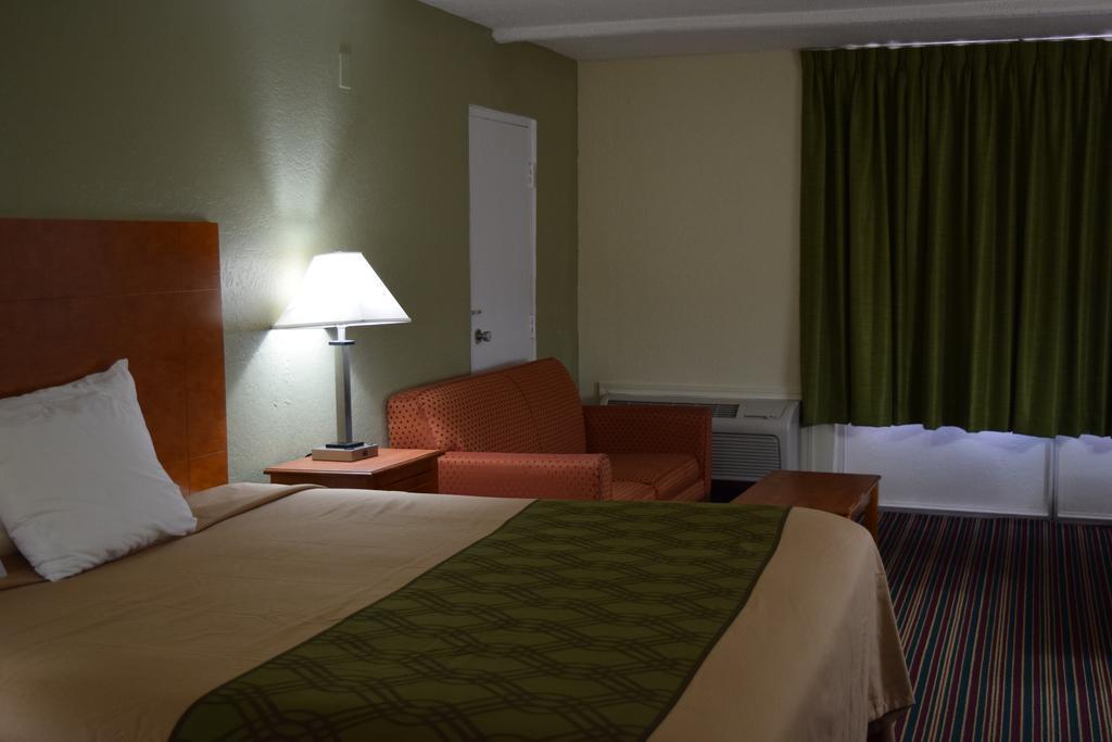 Rodeway Inn Stone Mountain Tucker Bagian luar foto