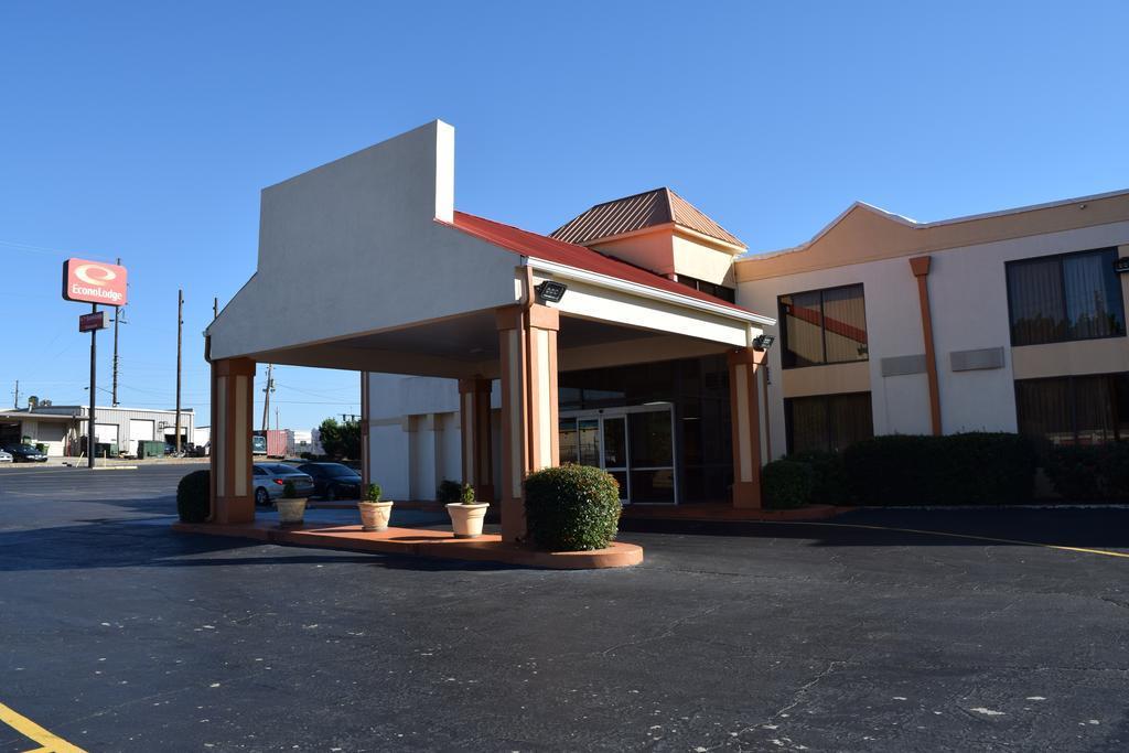 Rodeway Inn Stone Mountain Tucker Bagian luar foto
