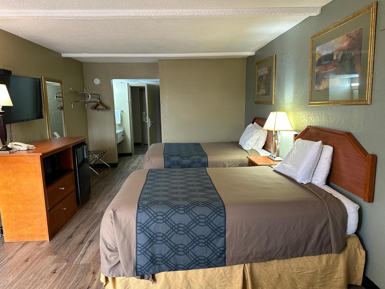 Rodeway Inn Stone Mountain Tucker Bagian luar foto