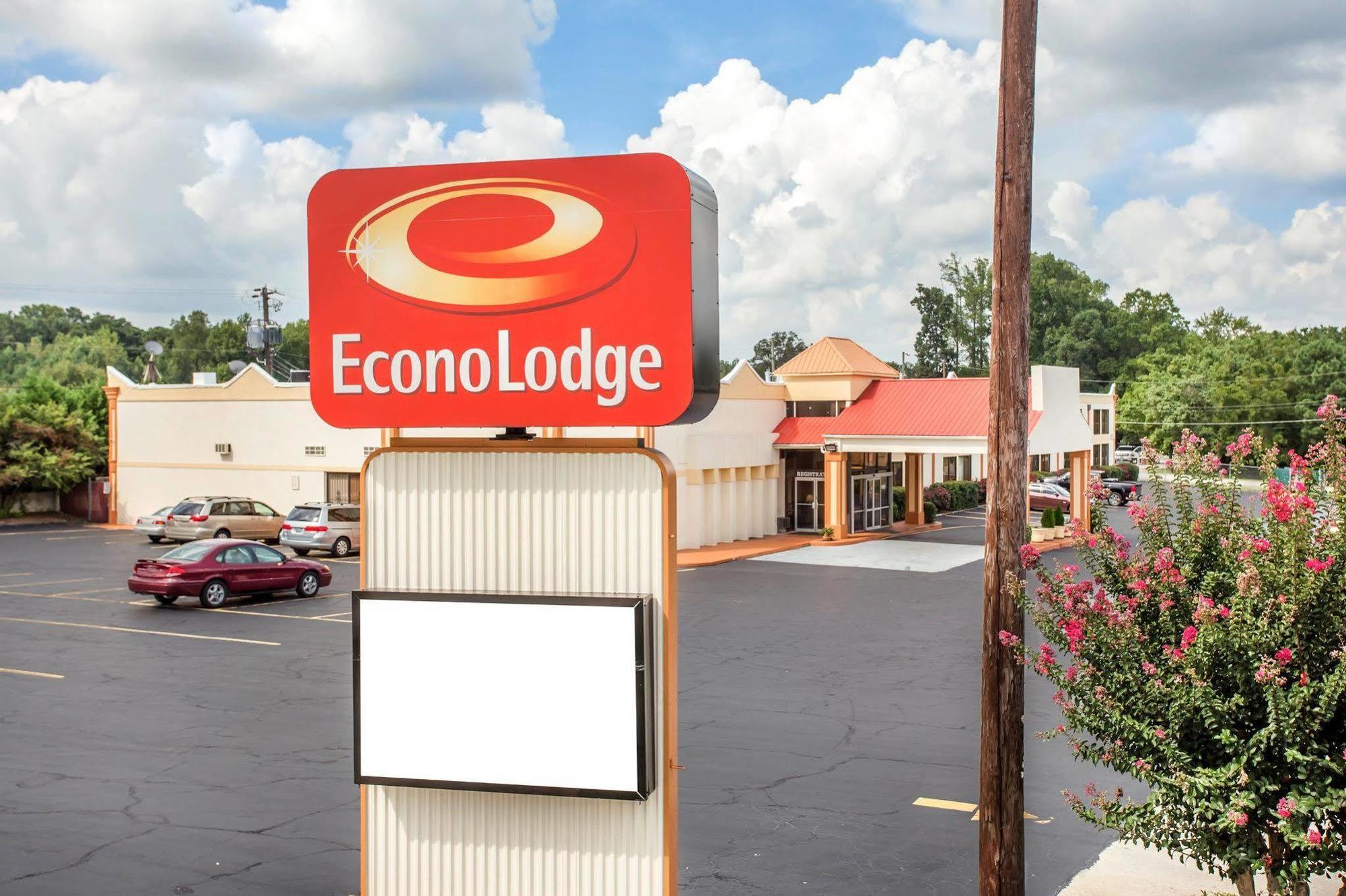 Rodeway Inn Stone Mountain Tucker Bagian luar foto